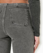 Load image into Gallery viewer, High-Waist Straight Jeans | Contrast Stitching | Full-Length Silhouette