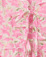 Load image into Gallery viewer, Clarté Floral Blouse | Ruffled V-Neck | Puff Sleeves