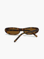 Load image into Gallery viewer, Oval Cat-Eye Sunglasses | Tortoiseshell Frame | UV400 Protection