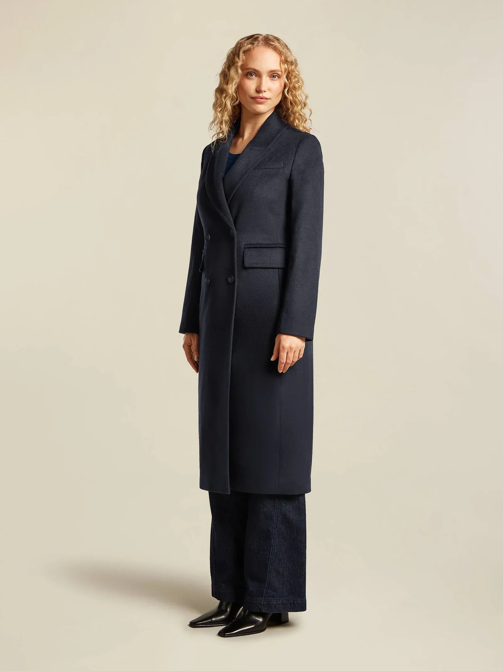 Manteau Long en Mélange de Laine | Double Boutonnage | Silhouette Classique