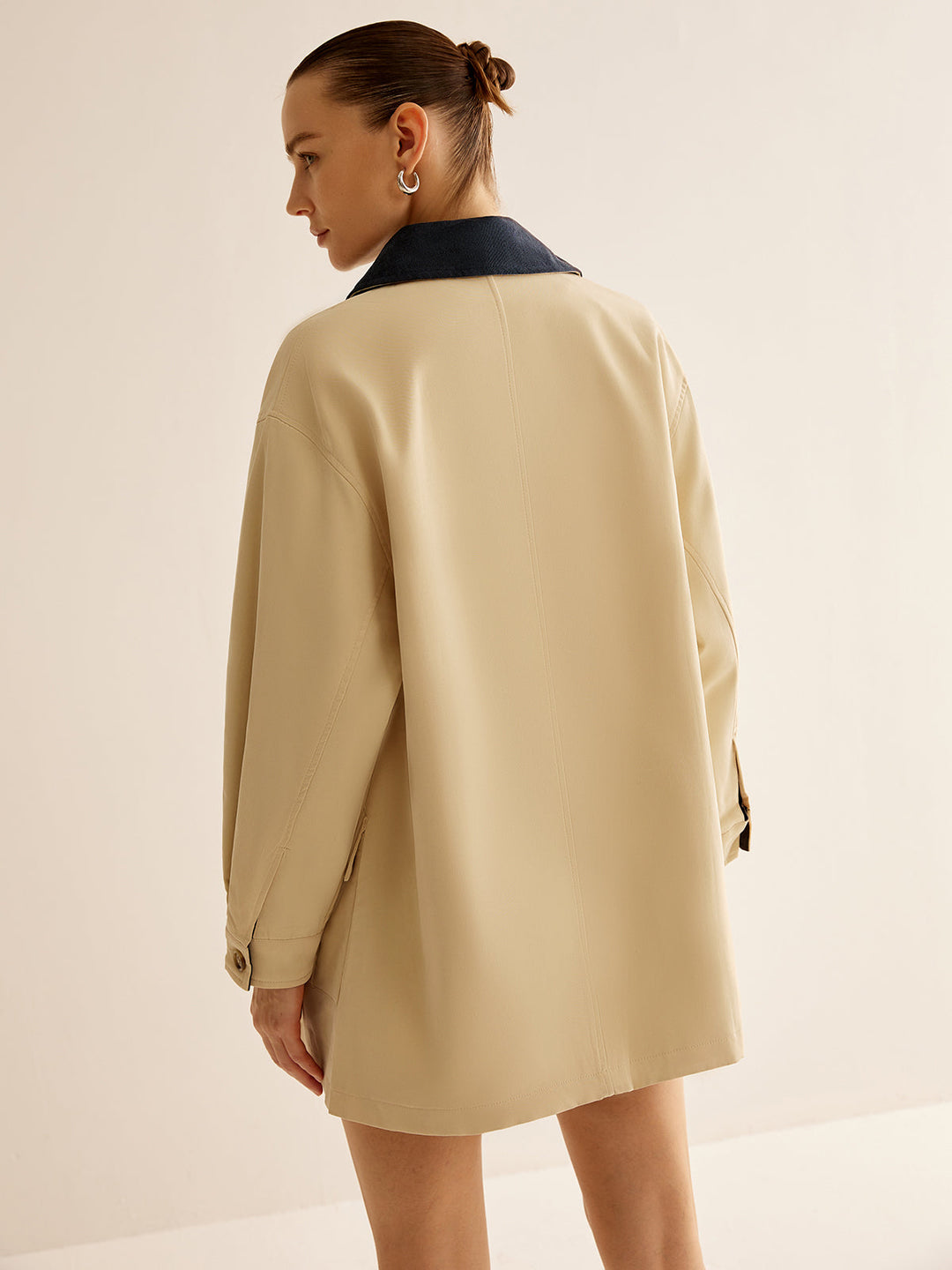 Cotton Jacket | Contrast Collar | Scandinavian-Inspired