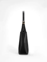 Load image into Gallery viewer, Casual and Chic Four Seasons Shoulder Bag
