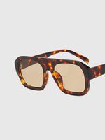 Load image into Gallery viewer, Square Sunglasses | Leopard Tortoiseshell Frame | UV400 Protection
