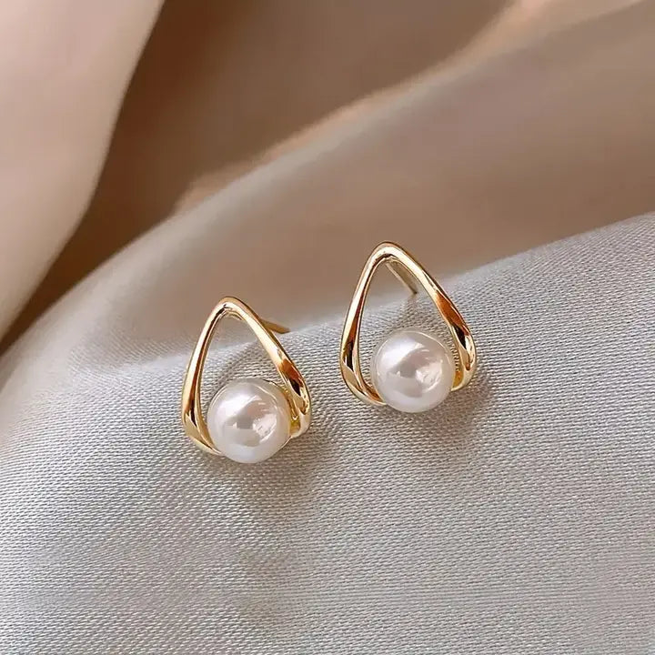 Clarté Pearl Drop Earrings | Sculpted Triangle Design